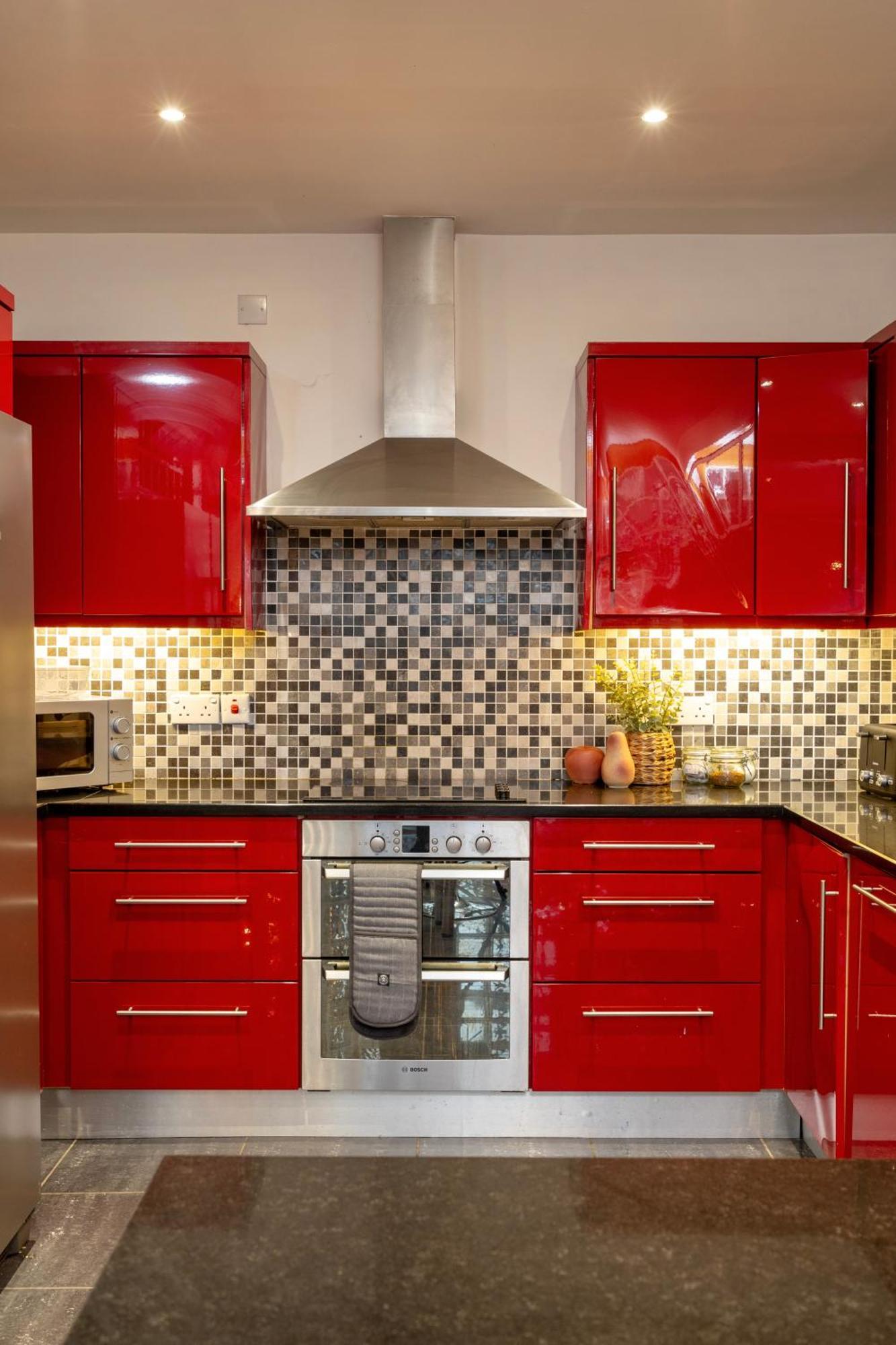 Luxury 5-bed Penthouse With Free Parking & Views Apartment Belfast
